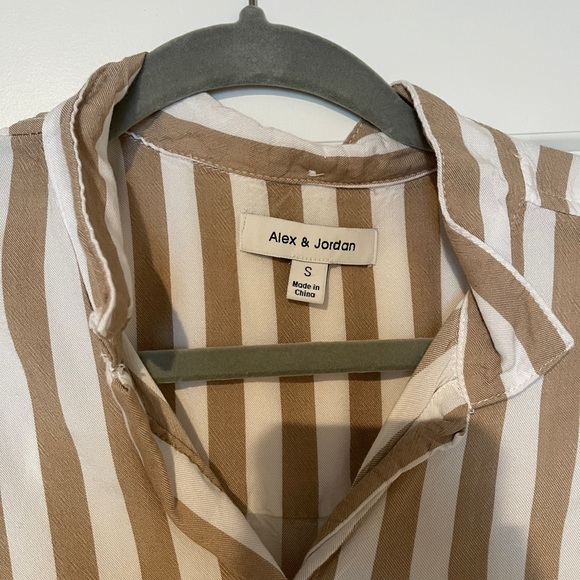 Linen Striped Button-Up Shirt - Picture 2 of 2